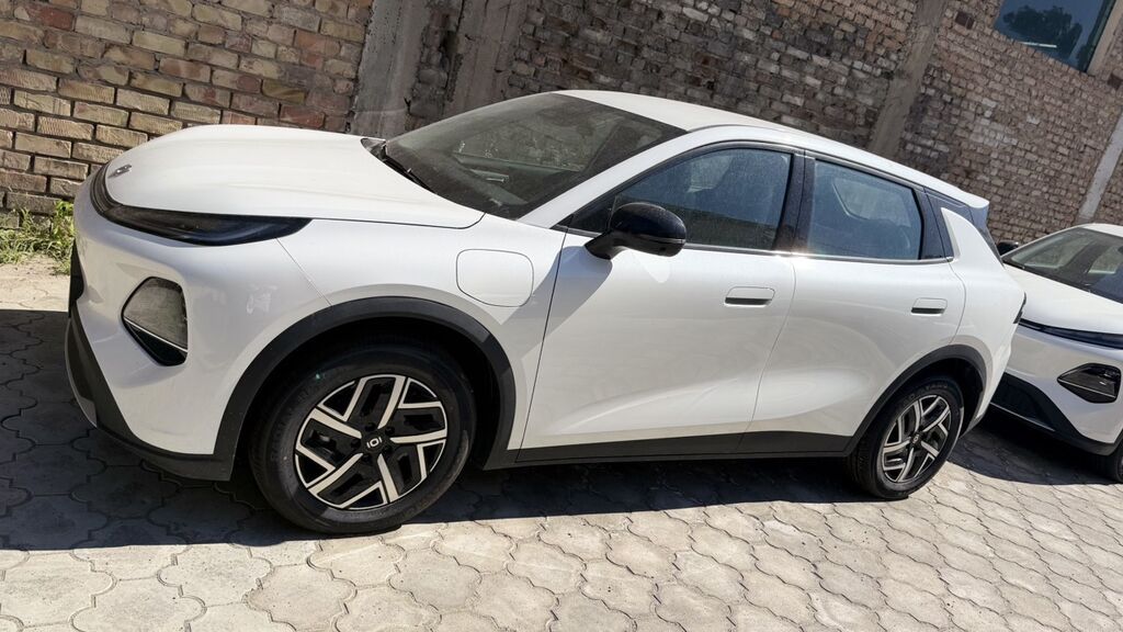 Changan Qiyuan Q05: 2026 г., Автомат, Электромобиль, Кроссовер: фото 2