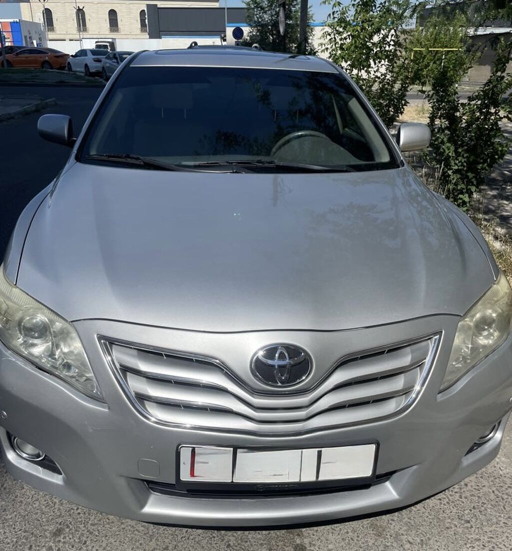 Toyota Camry: 2009 г., 2.4 л, Автомат, Бензин, Седан — фото 2
