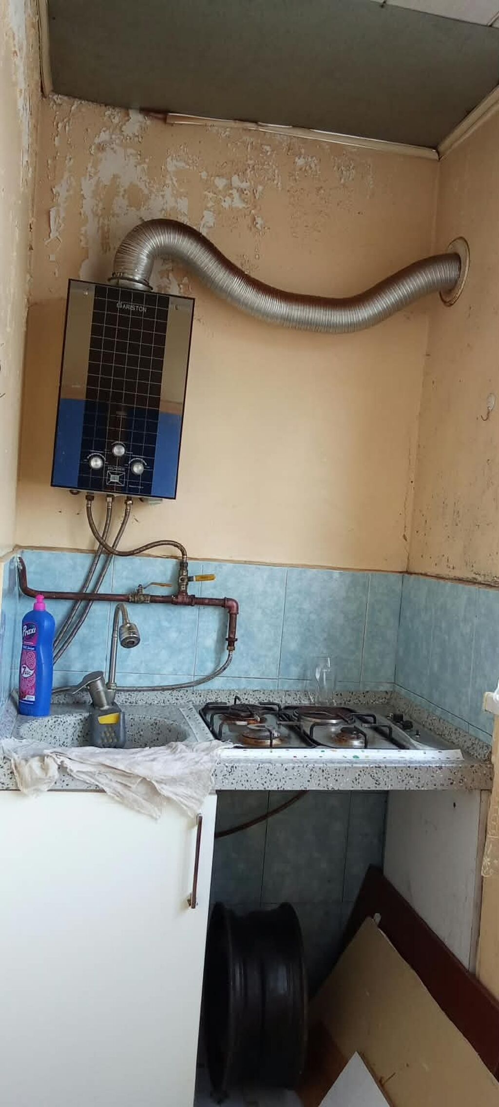 Kirayə verilir ailəyə. Real maraqlananlar əlaqə saxlasın, razılaşarıq