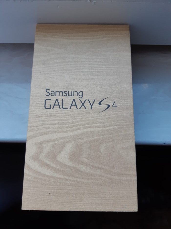 Mobil telefonlar üçün digər aksesuarlar: Samsung s4 qutusu. - lalafo.az Bakı şəhərində Samsung s4 qutusu.
