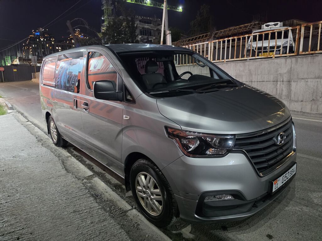 Hyundai Grand Starex: 2019 г., 2.5 л, Автомат, Дизель, Минивэн: фото 2