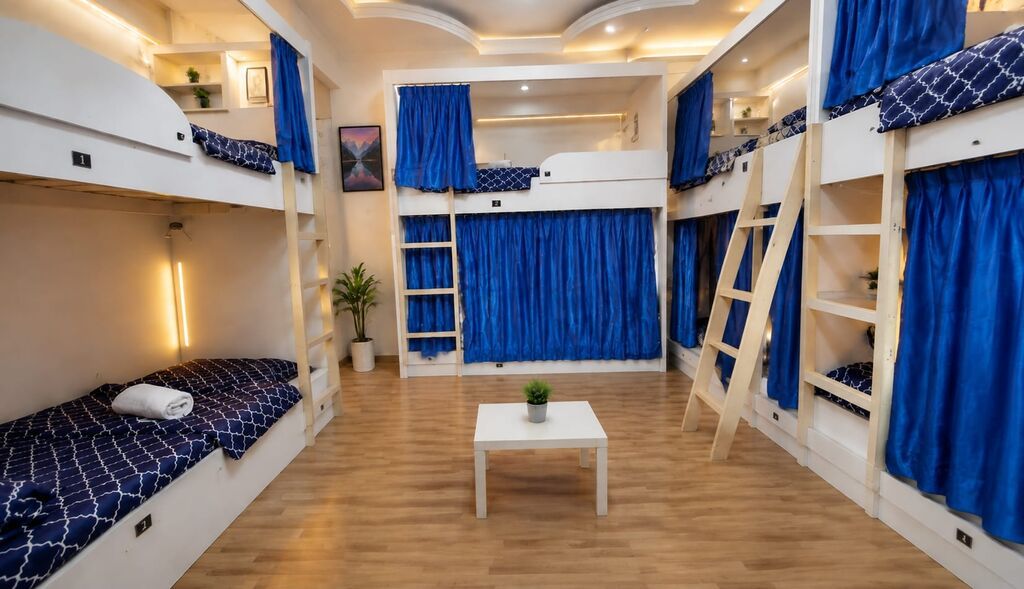 Oğlanlar üçün ayliq Hostel Otaq. 🏡 Accommodation for Student &