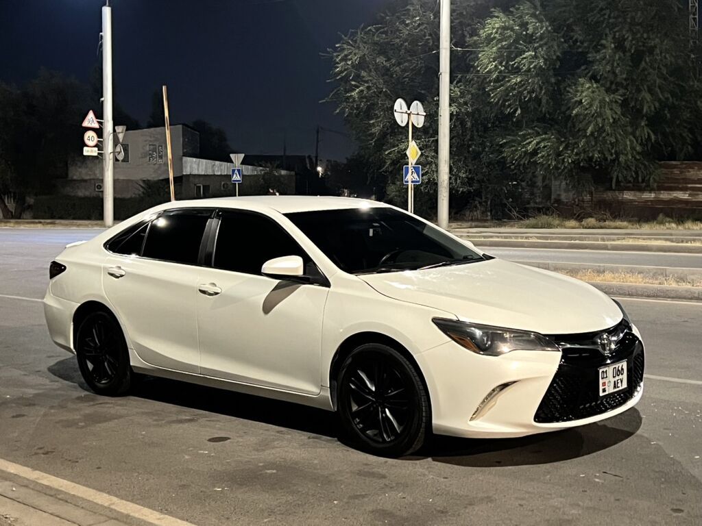 Toyota Camry: 2016 г., 2.5 л, Автомат, Бензин, Седан: фото 7