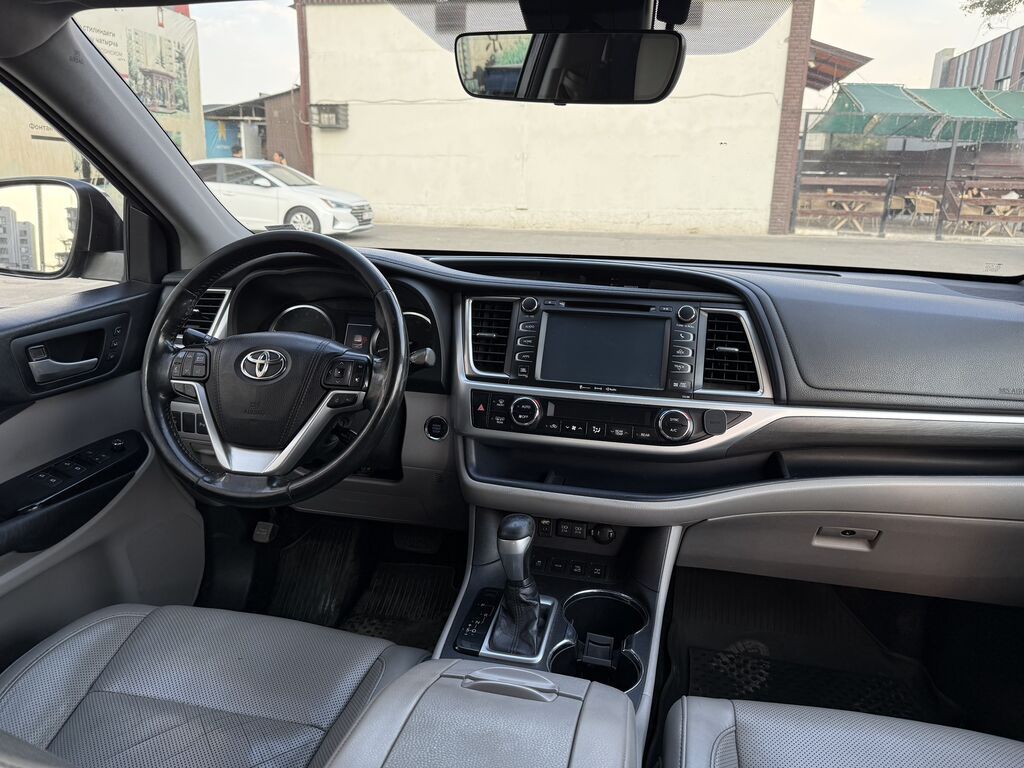 Toyota Highlander: 2017 г., Автомат, Бензин, Кроссовер: фото 7
