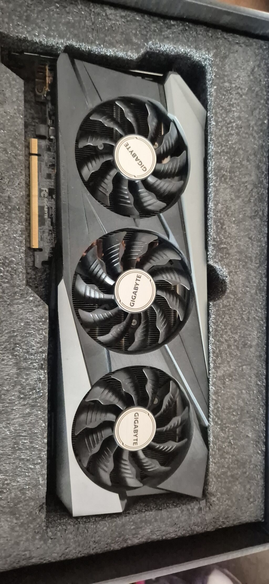 Видеокарта для ПК, Б/у, Gigabyte, GeForce RTX, 8 ГБ: фото 3