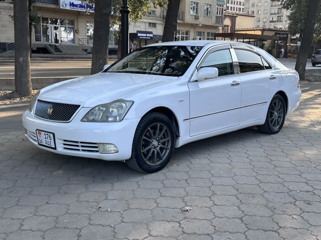 Toyota Crown: 2005 г., 2.5 л, Автомат, Бензин, Седан: фото 2