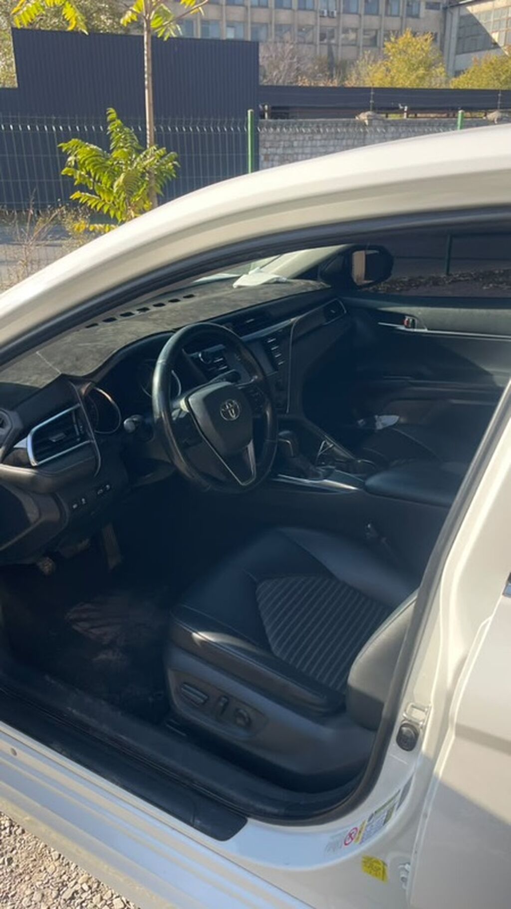 Toyota Camry: 2018 г., 2.5 л, Автомат, Бензин, Седан: фото 4