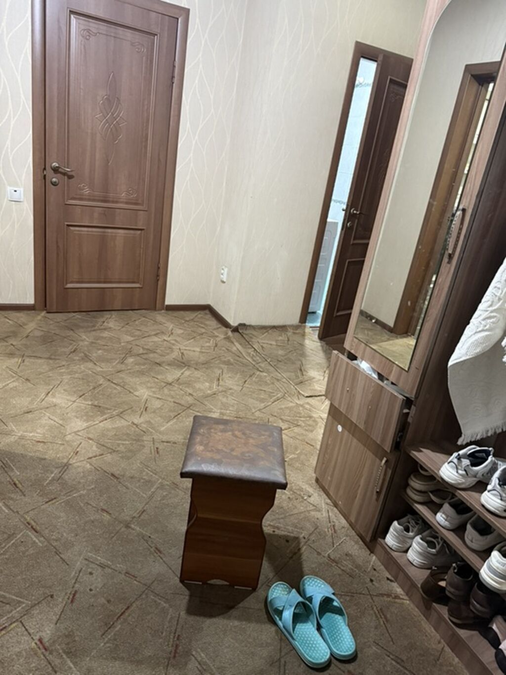Чогу жашаганга бир кыз керек. 2х комнатный квартира. Центрда: фото 5