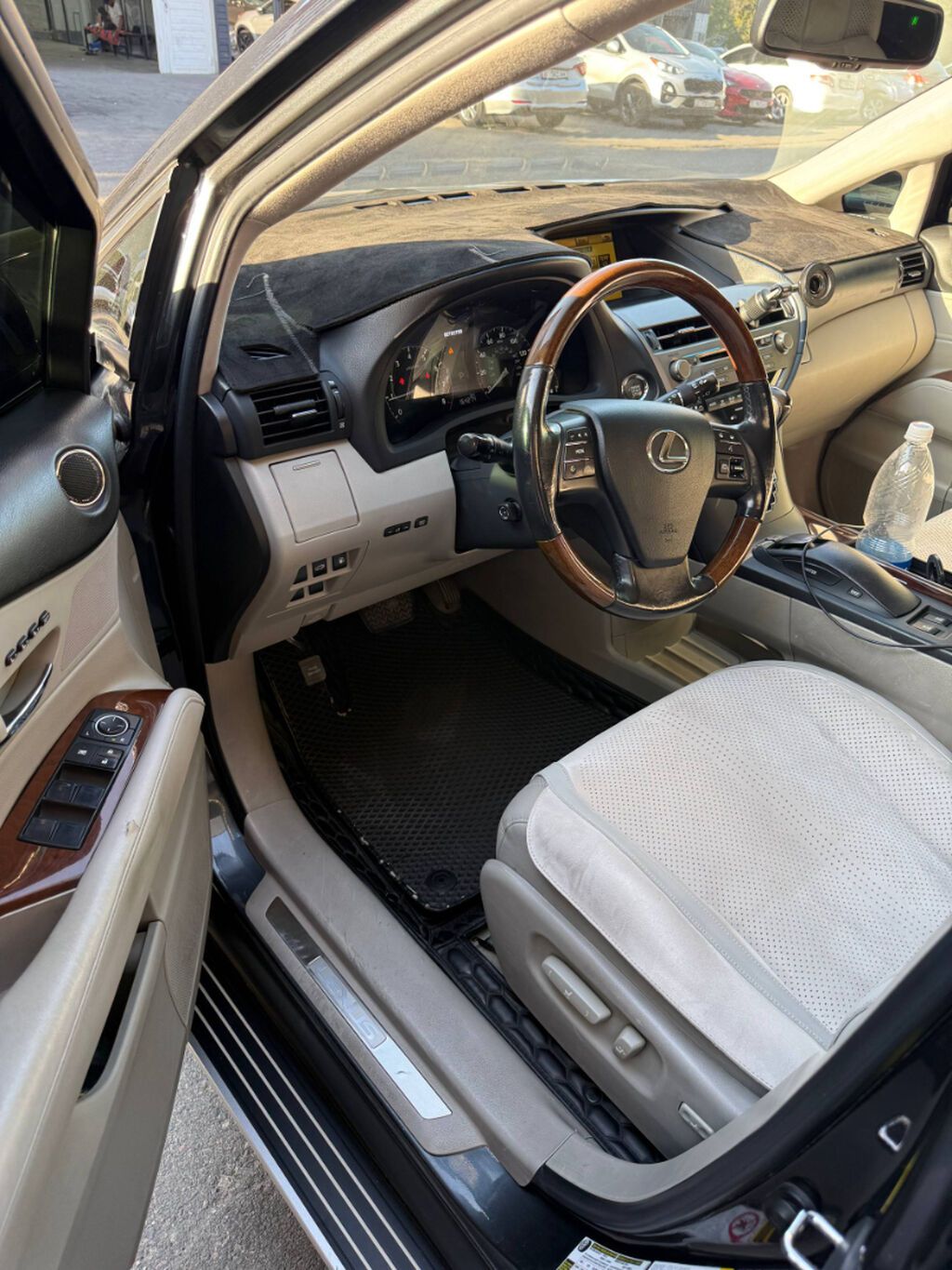 Lexus RX: 2010 г., 3.5 л, Автомат, Бензин, Кроссовер: фото 2