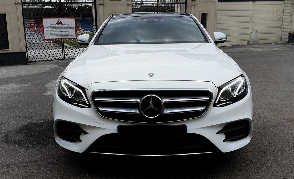 Mercedes-Benz E-Class: 2020 г., 2 л, Автомат, Бензин, Седан: фото 3
