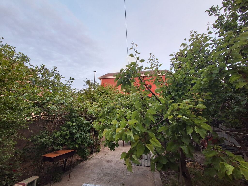 Bakıxanov qəs. 8 otaq, 234 kv. m, Yeni təmirli