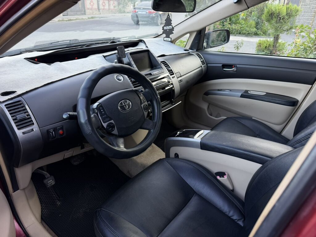 Toyota Prius: 2006 г., 1.5 л, Вариатор, Гибрид, Хэтчбэк: фото 5