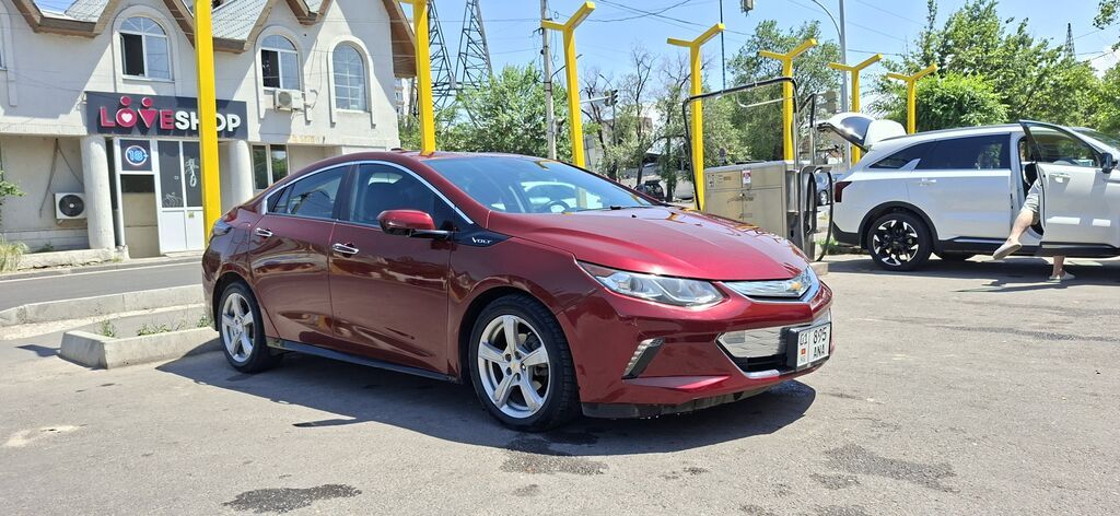 Chevrolet Volt: 2017 г., 1.5 л, Автомат, Электромобиль, Седан: фото 7