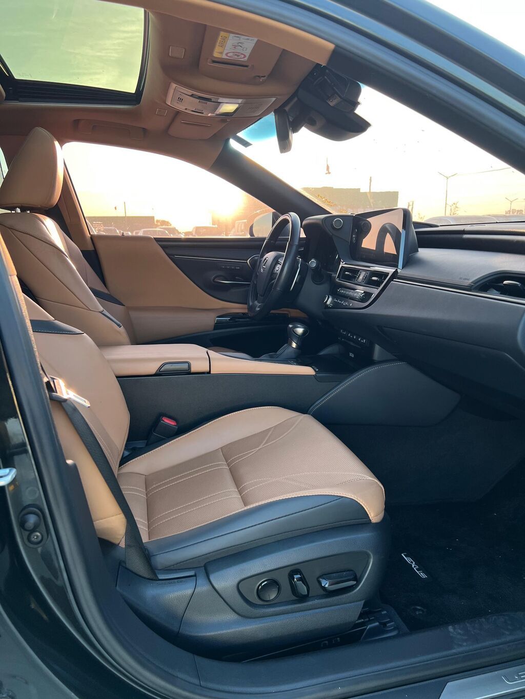 Lexus ES: 2021 г., 2.5 л, Гибрид: фото 8