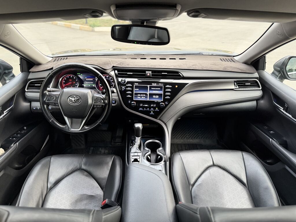 Toyota Camry: 2019 г., 2.5 л, Бензин, Седан: фото 8