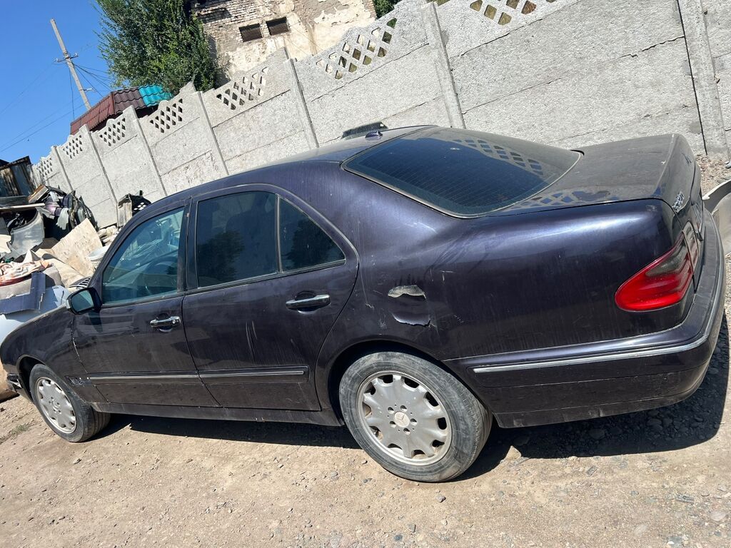 Mercedes-Benz E-Class: 2000 г., 3.2 л, Седан: фото 4