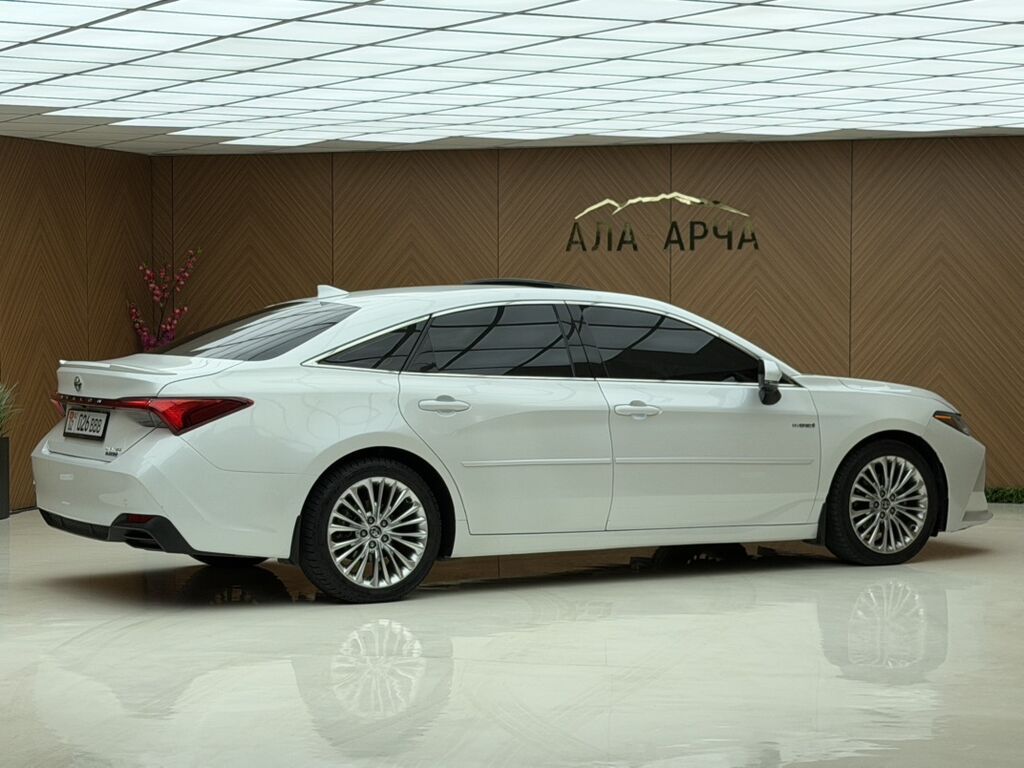 Toyota Avalon: 2019 г., 2.5 л, Вариатор, Гибрид, Седан: фото 5