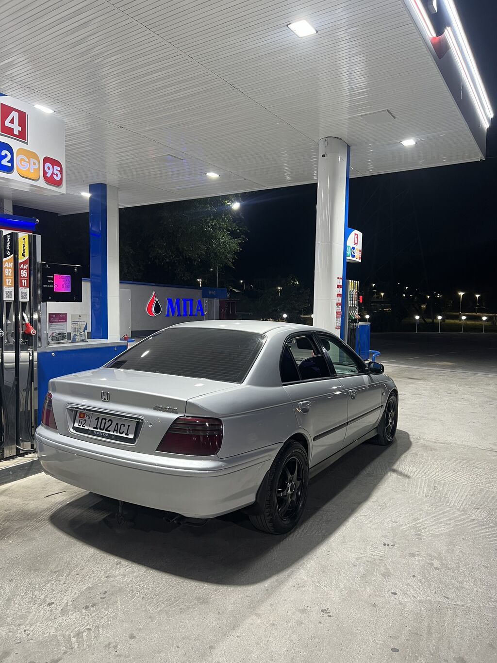 Honda Accord: 1999 г., 2 л, Механика, Бензин, Седан: фото 5