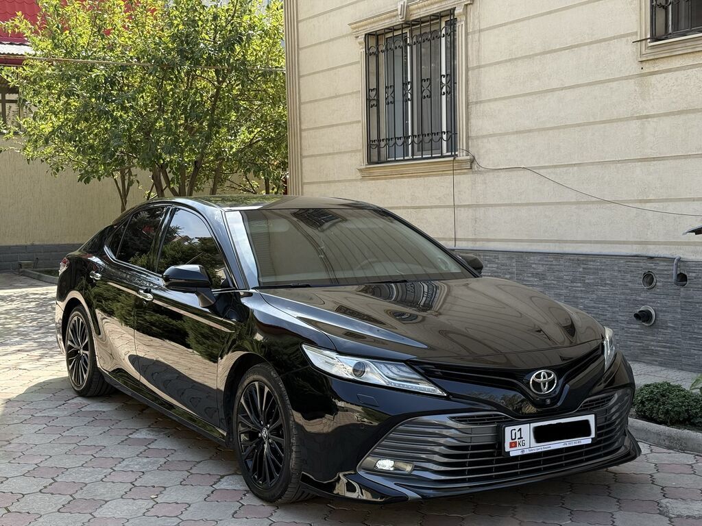 Toyota Camry: 2018 г., 3.5 л, Автомат, Бензин, Седан: фото 3