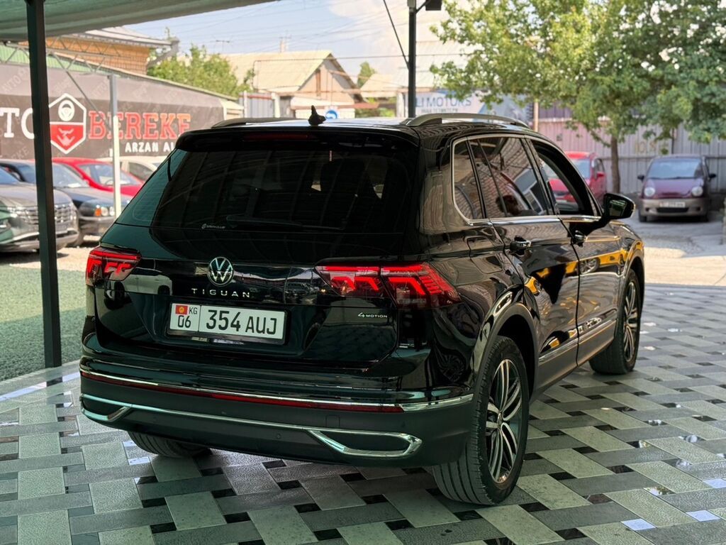 Volkswagen Tiguan: 2023 г., 2 л, Автомат, Дизель, Кроссовер: фото 3