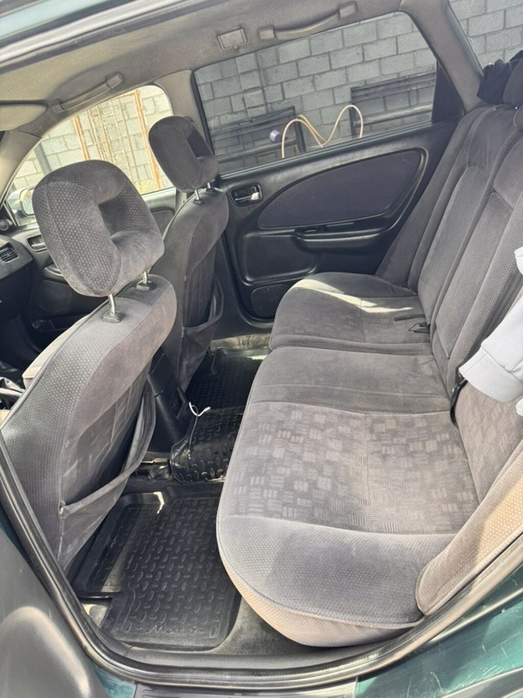 Toyota Avensis: 2001 г., 2 л, Механика, Дизель, Универсал: фото 6