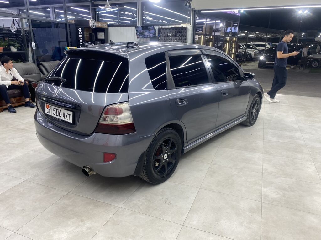 Honda Civic: 2004 г., 1.7 л, Автомат, Бензин, Хэтчбэк: фото 7