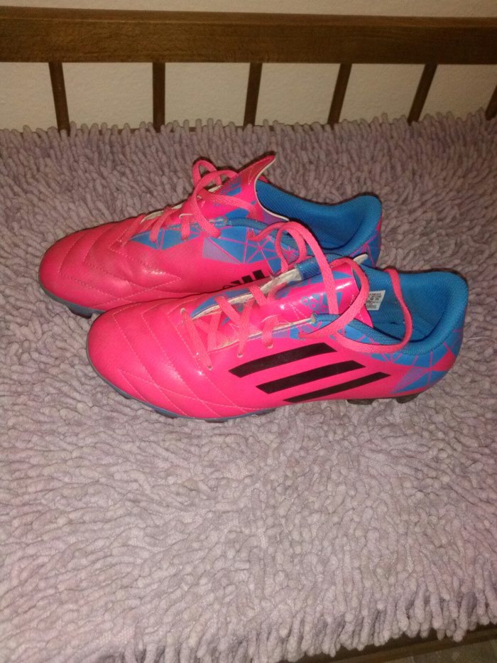 Ostalo: Adidas kopacke broj38 na lalafo.rs Adidas kopacke broj38 - Kragujevac