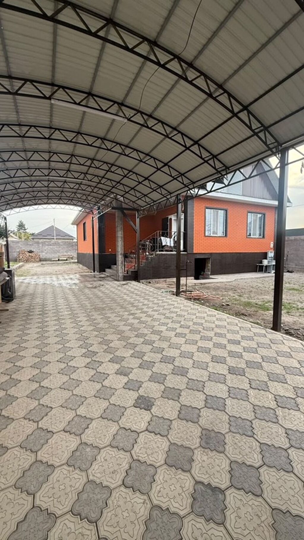 5 комнат, 150 м², 6 соток, Кара-Балта, Собственник: фото 2