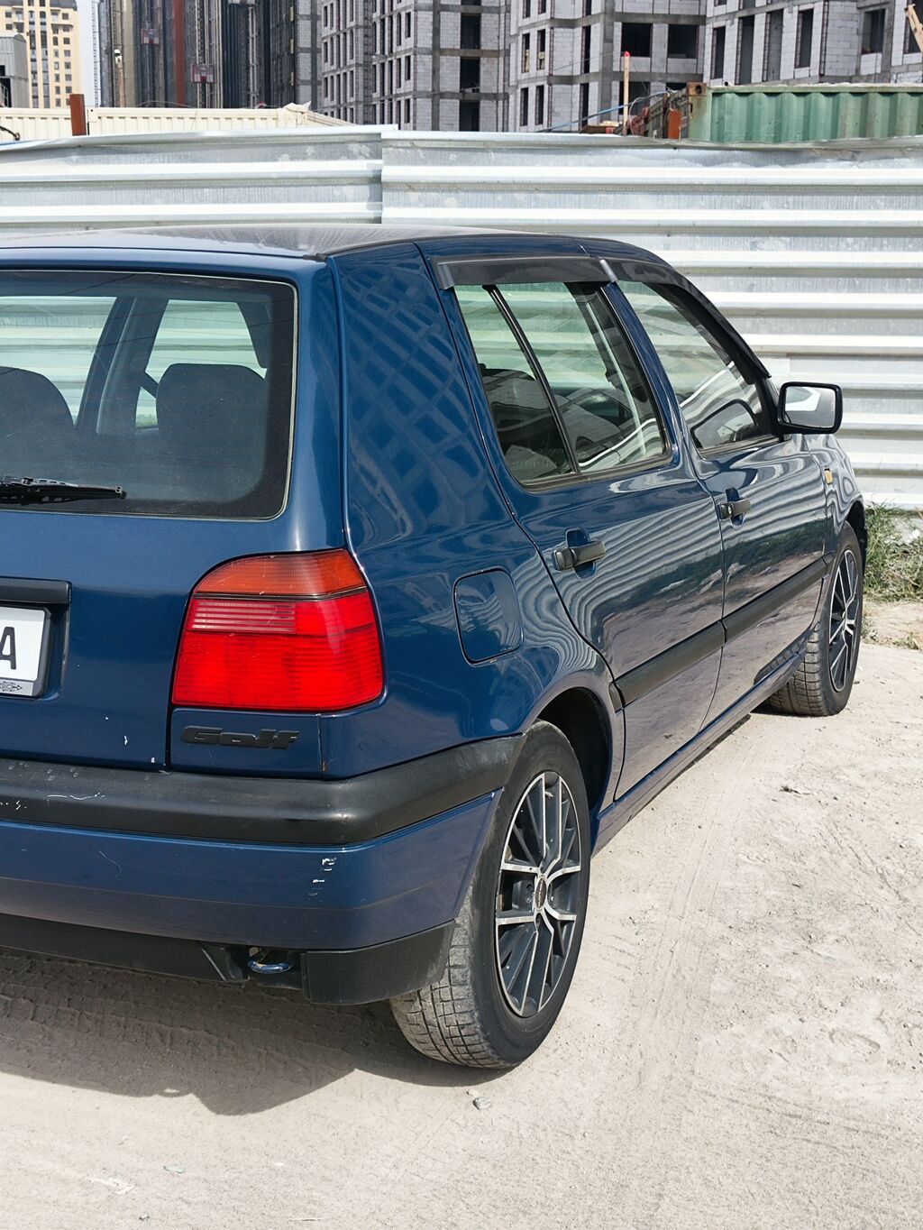 Volkswagen Golf: 1996 г., 1.8 л, Механика, Бензин, Хэтчбэк: фото 4