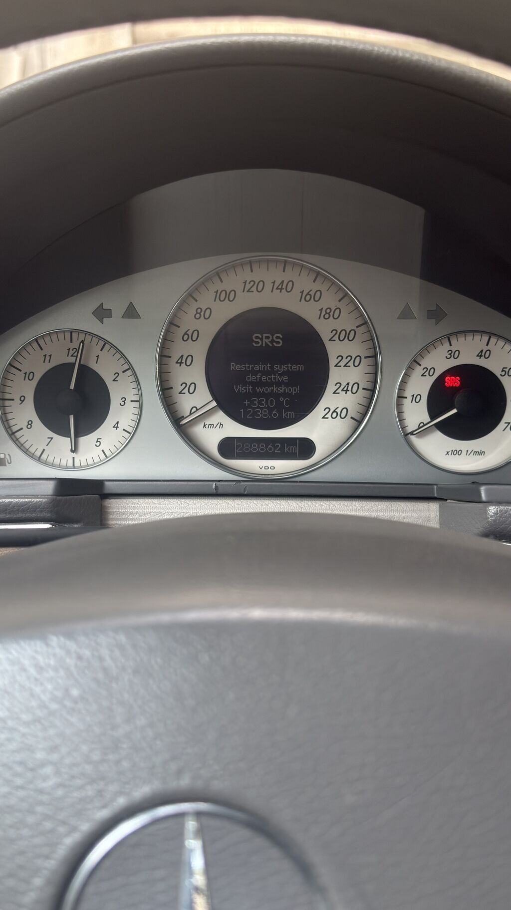 Mercedes-Benz E-Class: 2002 г., 3.2 л, Автомат, Бензин, Седан: фото 8