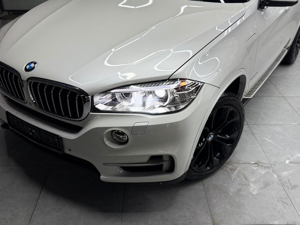 BMW X5: 2022 г., 2 л, Автомат, Электромобиль, Кроссовер: фото 3