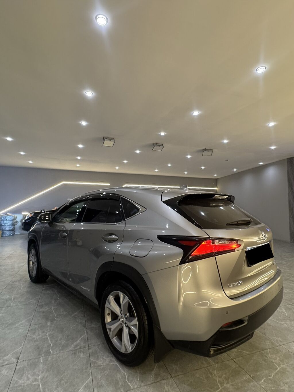 Lexus NX: 2017 г., 2.5 л, Вариатор, Гибрид, Кроссовер: фото 7
