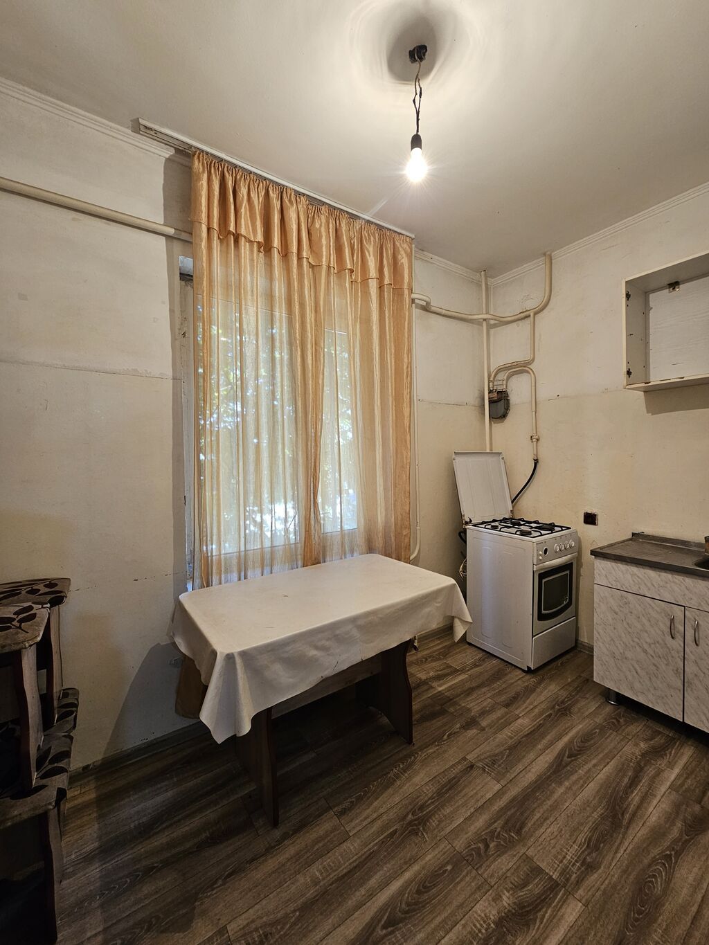1 комната, 35 м², Тунгуч мкр 105 серия, 1 этаж, Старый ремонт: фото 5