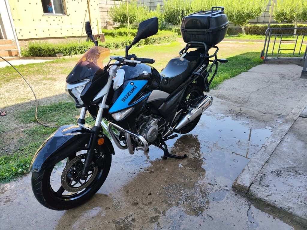 Продаю дорожный мотоцикл Suzuki GW250. Мотоцикл в хорошем техническом: фото 4