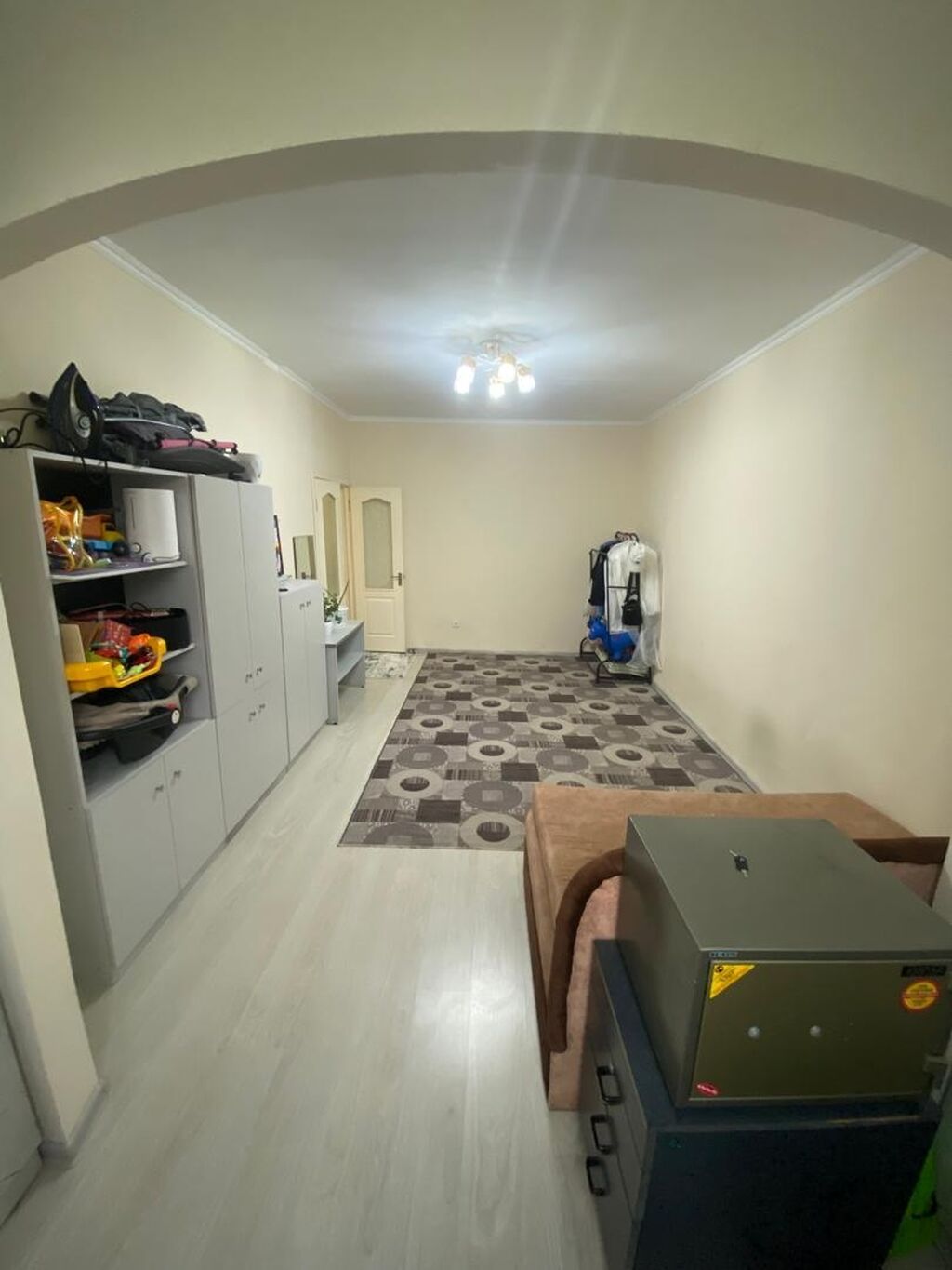 Продается 1-комнатная квартира, 44 м², ул. Калык Акиева 106: фото 4