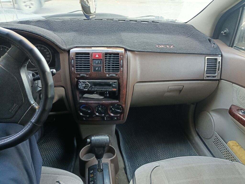 Hyundai Getz: 2002 г., 1.3 л, Автомат, Бензин, Хэтчбэк: фото 3