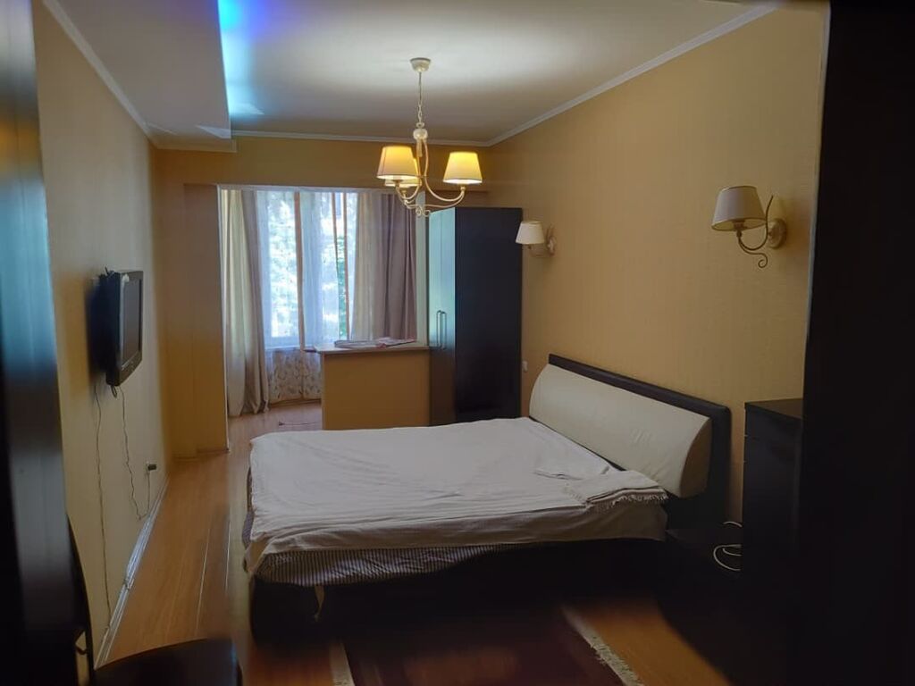Сдаю в аренду 3 комн. Элитку, Раззакова Боконбаева 5/10, 120 кВ.м: фото 2