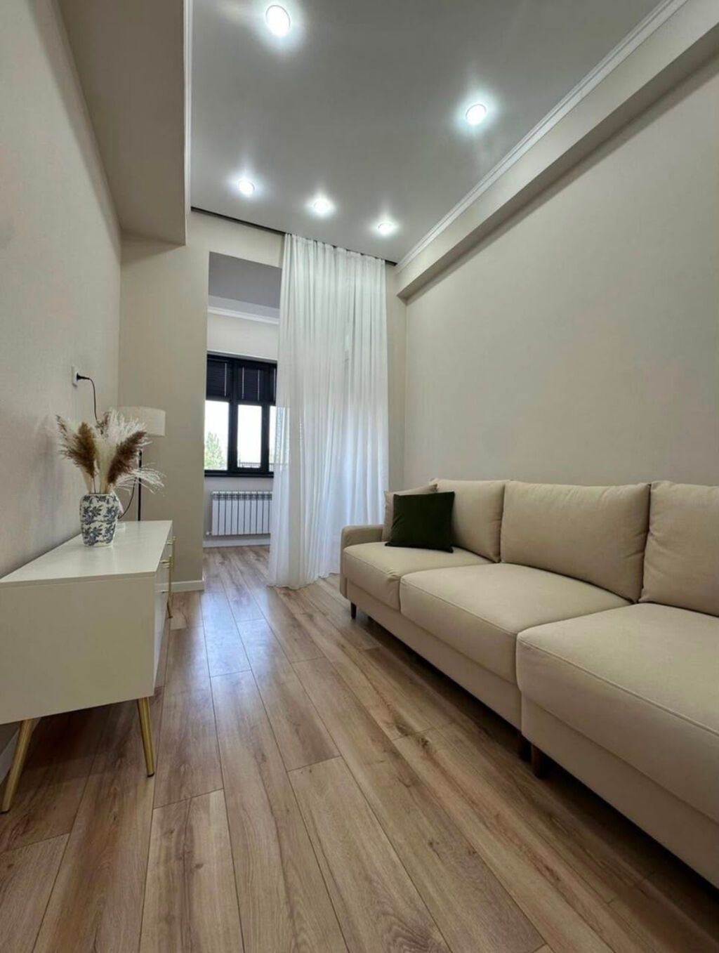2 комнаты, 60 м², Тунгуч мкр Элитка, 3 этаж, Дизайнерский ремонт: фото 2