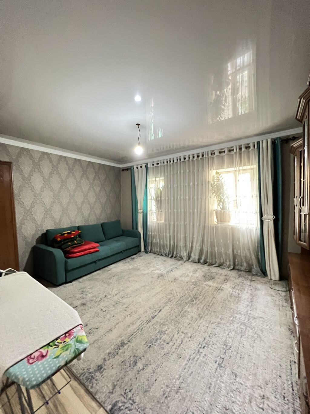 3 комнаты, 70 м², 4 соток, Бишкек, Западный (новый) автовокзал Риэлтор: фото 2