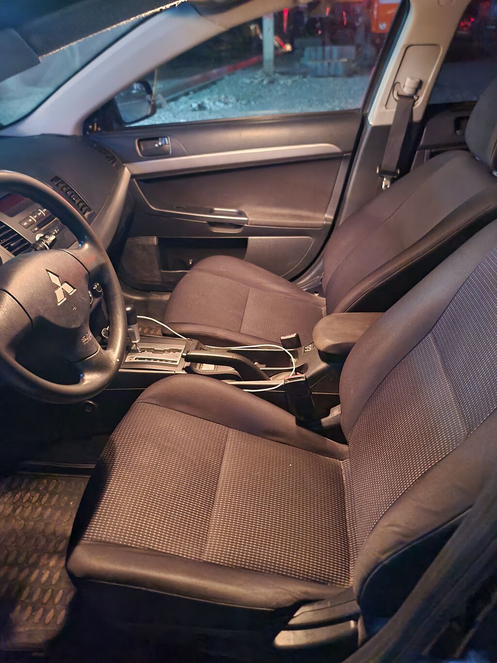 Mitsubishi Lancer: 2008 г., Автомат, Седан: фото 3