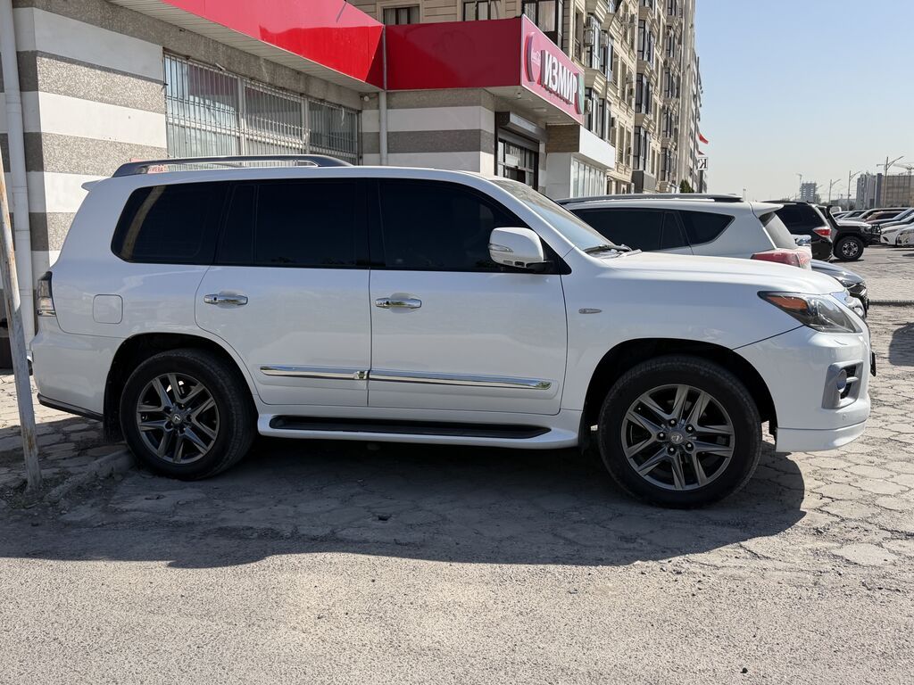 Lexus LX 570 2008 г., идеальное состояние: фото 5