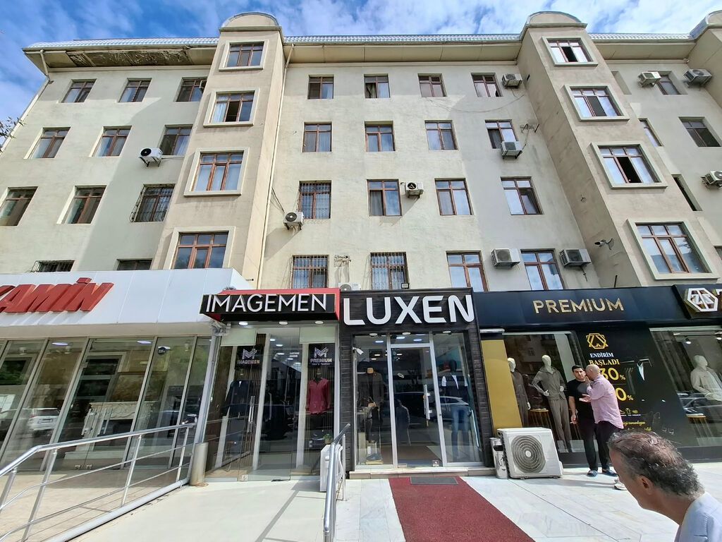 Bakı, 3 otaqlı, Köhnə tikili, 75 kv. m