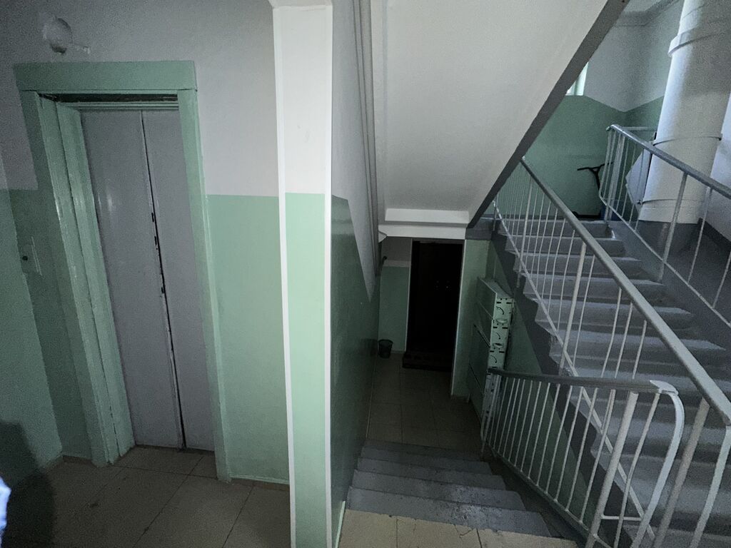 3 комнаты, 74 м², Юг-2 мкр 106 серия, 2 этаж, Старый ремонт: фото 8