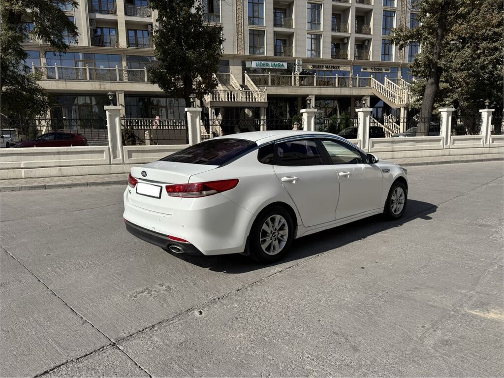 Kia K5: 2016 г., 2 л, Автомат, Газ, Седан: фото 3