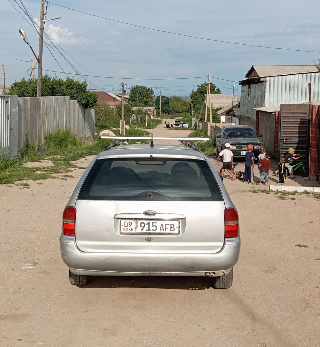 Ford Mondeo: 1999 г., 1.8 л, Механика, Бензин, Универсал: фото 2