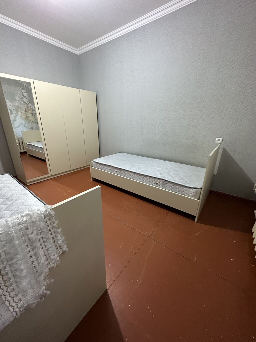 Qızlar və tələbə xanımlar üçün universitetlər 18 saylı peşə liseyi