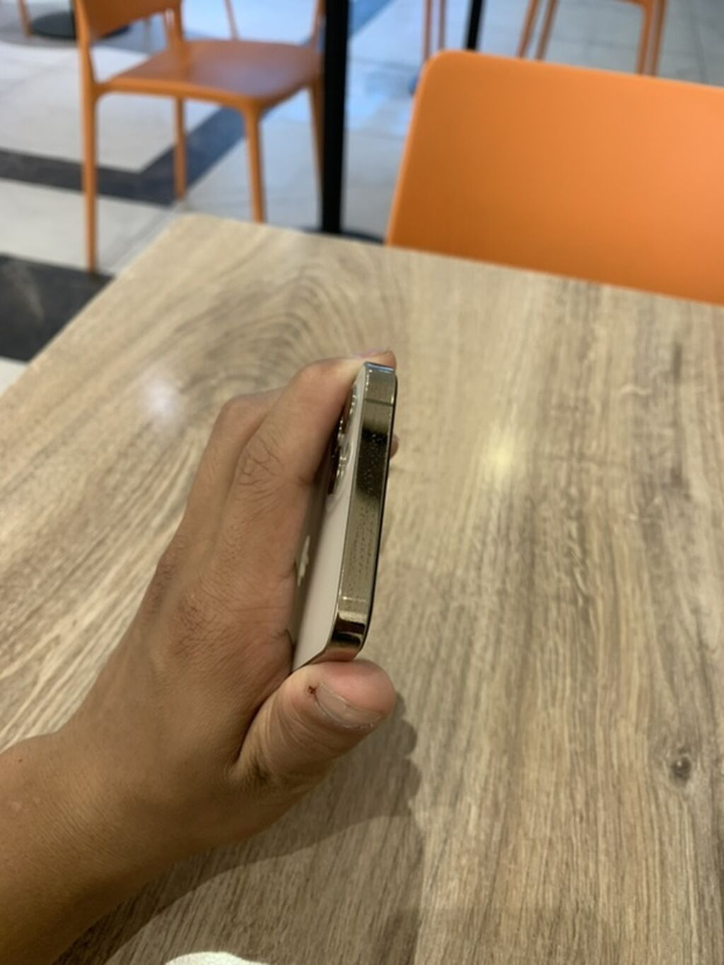 IPhone 12 Pro, Б/у, 128 ГБ, Matte Gold, 76 %: фото 5