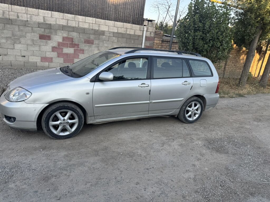 Toyota Corolla: 2004 г., 1.4 л, Механика, Дизель, Универсал: фото 3