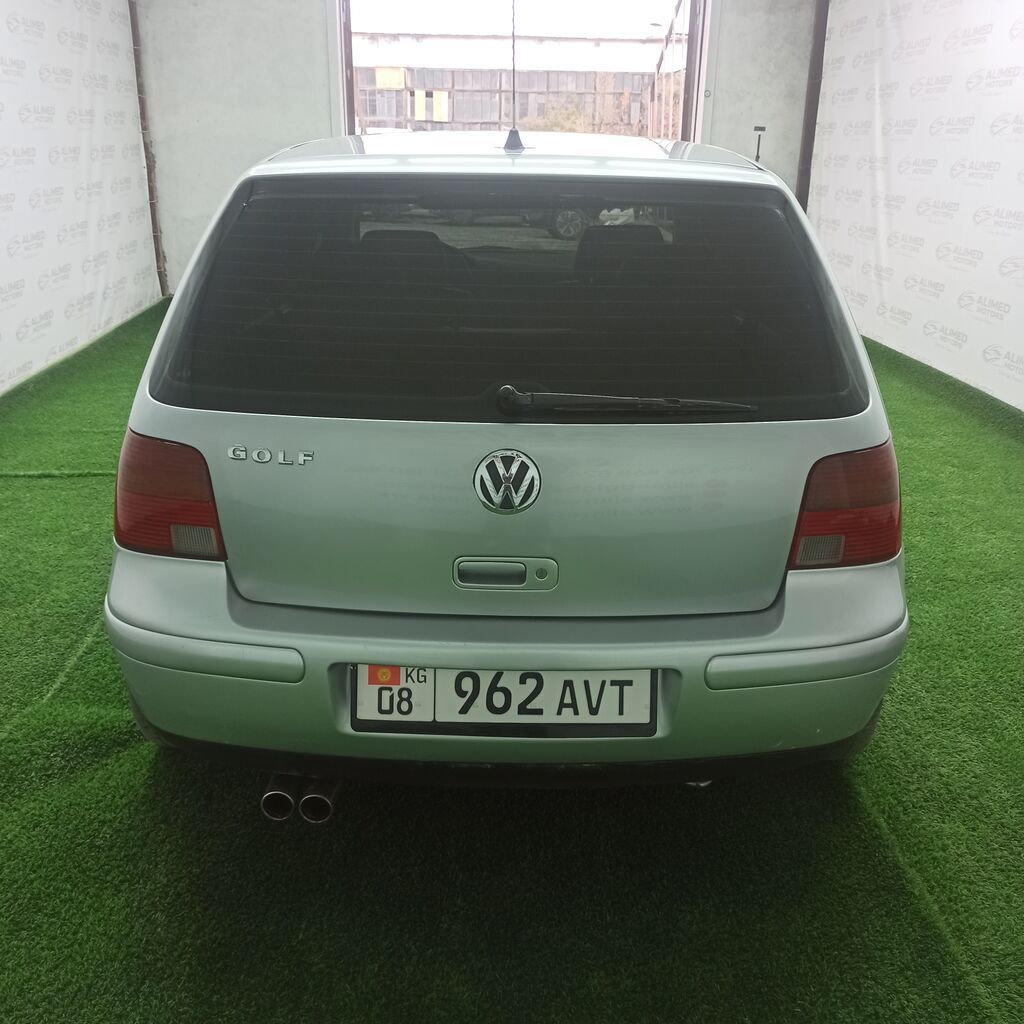 Volkswagen Golf: 2002 г., 2 л, Автомат, Бензин, Хэтчбэк: фото 4
