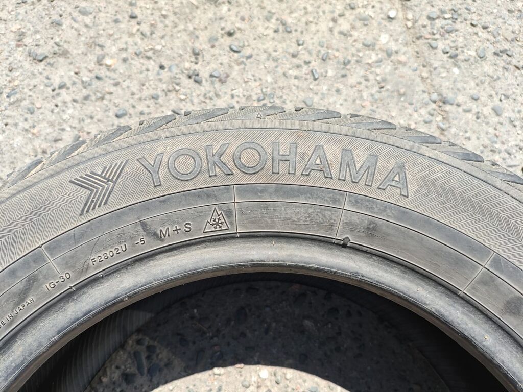 Шины 215 / 60 / R 16, Зима, Б/у, Пара, Легковые, Япония, Yokohama: фото 2